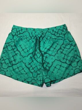 The North Face Green Athletic Shorts M
With pockets